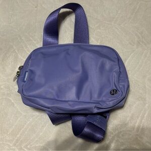 Lululemon 2L belt bag purple